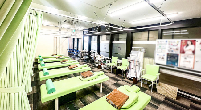 アスミルはり灸接骨院　金山駅前店