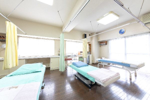 梅沢鍼灸院で整体施術を受ける内観画像像