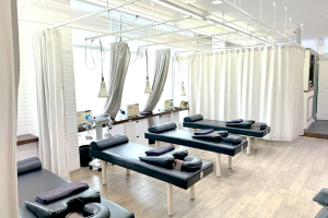 花小金井駅前整骨院で整体施術を受ける内観画像像