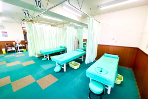 和心接骨院【鍼灸】で整体施術を受ける内観画像