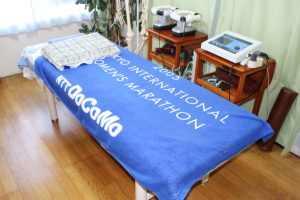 すずき巻爪治療院で整体施術を受ける内観画像