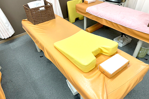 たいよう鍼灸整骨院 枚方公園院で整体施術を受ける内観画像像