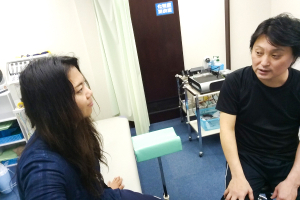 なかめスポーツ整骨院のカウンセリング風景の画像