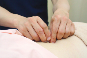 ユープラ鍼灸接骨院　田柄院の鍼灸の施術画像