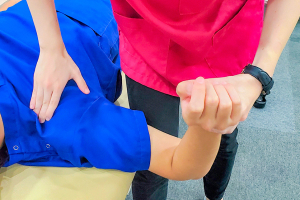 ユープラ鍼灸接骨院　田柄院の肩こりの施術画像