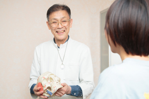 ヨコヤマ治療室のあん摩マッサージ指圧のカウンセリング風景の画像