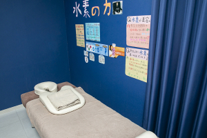 ＶＩＶＡ鍼灸接骨整体院 堺深井院（旧：ＷＩＮＧ鍼灸整骨院）で整体施術を受ける内観画像像