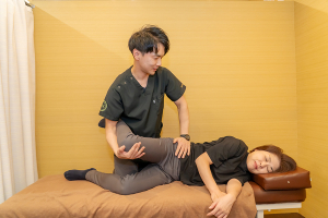 巣鴨総合治療院・整骨院　南加瀬院の施術風景画像