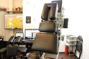 まなぶ鍼灸整骨院で整体施術を受ける内観画像