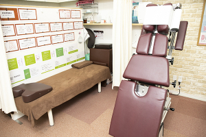 スタイル鍼灸接骨院で整体施術を受ける内観画像