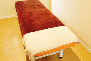 はりきゅう整骨院 健志（旧：健志整骨院 西中島院）で整体施術を受ける内観画像