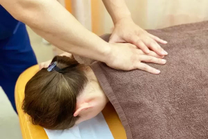 はりきゅう整骨院　健志（旧：健志整骨院　西中島院）の肩こりの施術画像