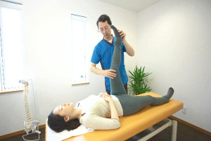 さんさん鍼灸整骨院の施術風景の画像