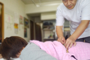 ふじわら鍼灸院の鍼灸施術の画像