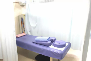 ＴＨＣ井荻接骨院であん摩マッサージ指圧を受ける内観画像像