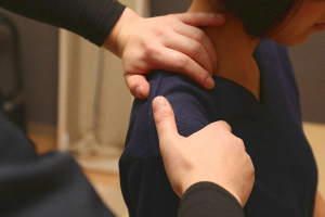 整体院　佑啓〜ＹＵＫＥＩ〜の肩こりの施術画像
