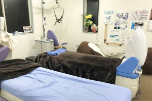 森のくまさん接骨院で整体施術を受ける内観画像