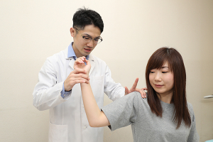 ありがとう整骨院の肩こりの施術画像