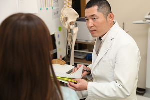 ついてる整骨院の整体の施術画像