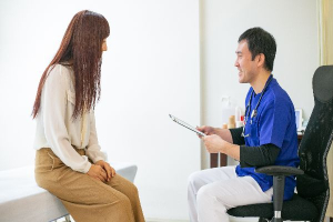 こう整骨院のヒアリング風景画像です