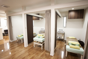 むらた整骨院・鍼灸院で整体施術を受ける内観画像