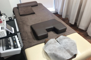 南千住駅前整骨院・鍼灸院で整体施術を受ける内観画像像