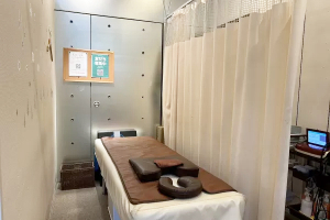 ザバス鍼灸整骨院 和光店で整体施術を受ける内観画像