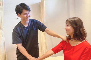 なごみの森接骨院コーナン鎌倉大船院の肩の施術画像