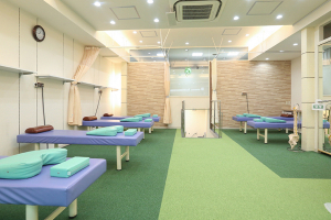 リセット整骨院 ひょうたんやま北院で整体施術を受ける内観画像像