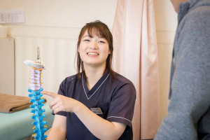 だいふく整骨院夏目院のカウンセリング風景の画像