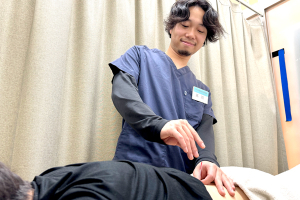 今池名倉堂鍼灸整骨院の鍼灸の施術画像