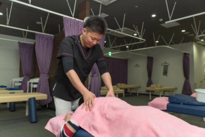 ＮＡＯＳＥＬ西新整骨院の施術風景画像です。