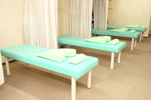 へいわの整骨院で整体施術を受ける内観画像