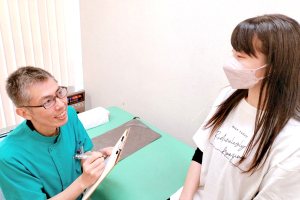 たきかわの整骨院のカウンセリング風景画像です。