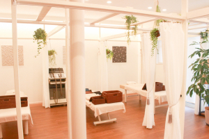 リンクス上野台指圧鍼灸院・整骨院であん摩マッサージ指圧を受ける内観画像