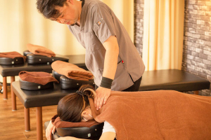 ほりこし整骨院の施術風景画像です。