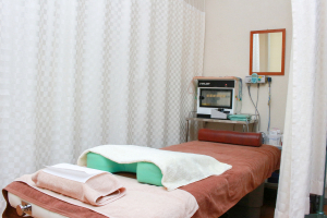 手あてん野田接骨院で整体施術を受ける内観画像