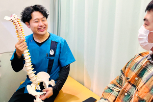 こころ整体院　大通院の整体のカウンセリング風景画像です。