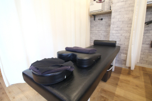 世田谷の鍼灸整骨院で整体施術を受ける内観画像像