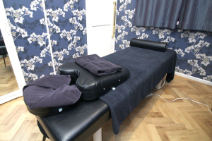 Ｓｈｉｎｊｕｋｕの鍼灸整骨院で整体施術を受ける内観画像像