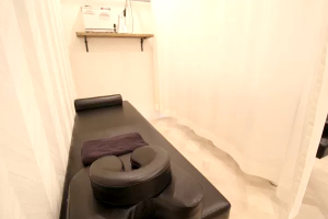 武蔵小金井のはり灸整骨院で整体施術を受ける内観画像像