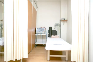 武田鍼灸整骨院で整体施術を受ける内観画像像