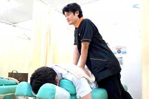 くまのみ整体院　大宮区天沼院の肩こりの施術画像