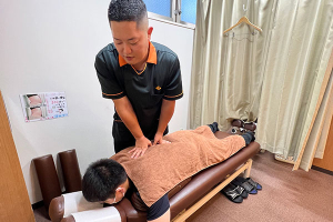 Ｈａｒｉｓｓｈｕ整骨院　新宿西口院【鍼灸】の腰痛の施術画像