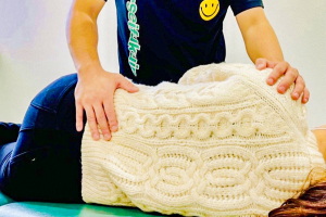 柔道整復院　ｊｕｄｏ－ｓｅｉｆｕｋｕｉｎ　桜台の肩こりの施術風景画像です。