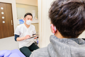 えん鍼灸整骨院仰木の里本院のカウンセリング風景の画像
