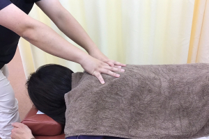 ひだまり鍼灸整骨院の肩こりの施術画像