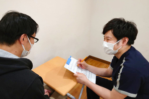 京成曳舟駅前プラザ接骨院・はり灸院のカウンセリング風景の画像