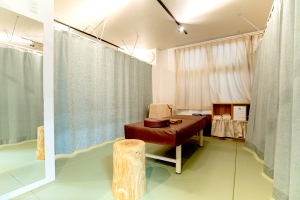 Ｓｅｅｄ 整体サロン お花茶屋院で整体施術を受ける内観画像像