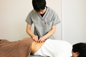 あい鍼灸院・接骨院　本町院の鍼灸の施術画像